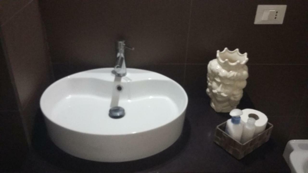 Al Siciliando B&B Palermo Luaran gambar