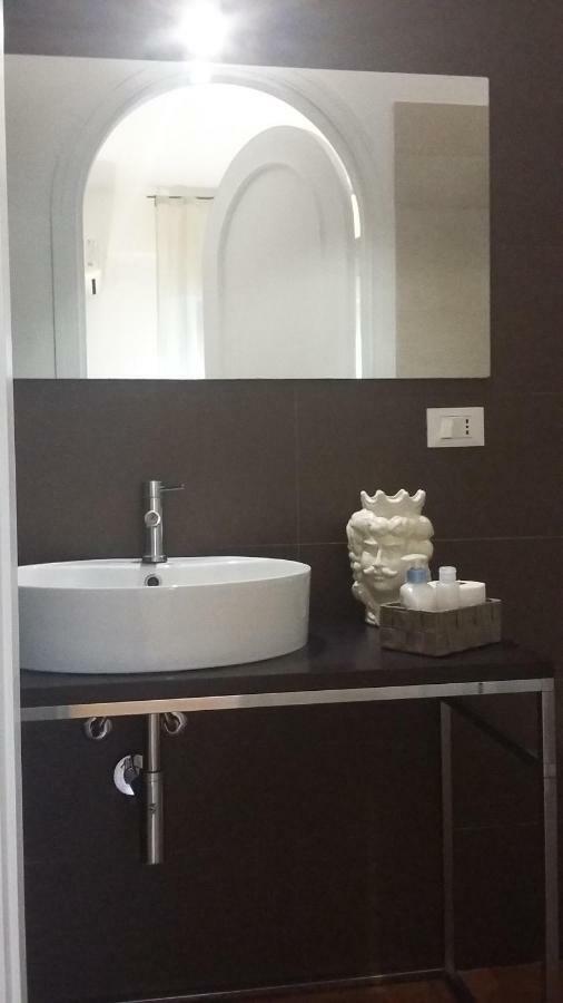 Al Siciliando B&B Palermo Luaran gambar